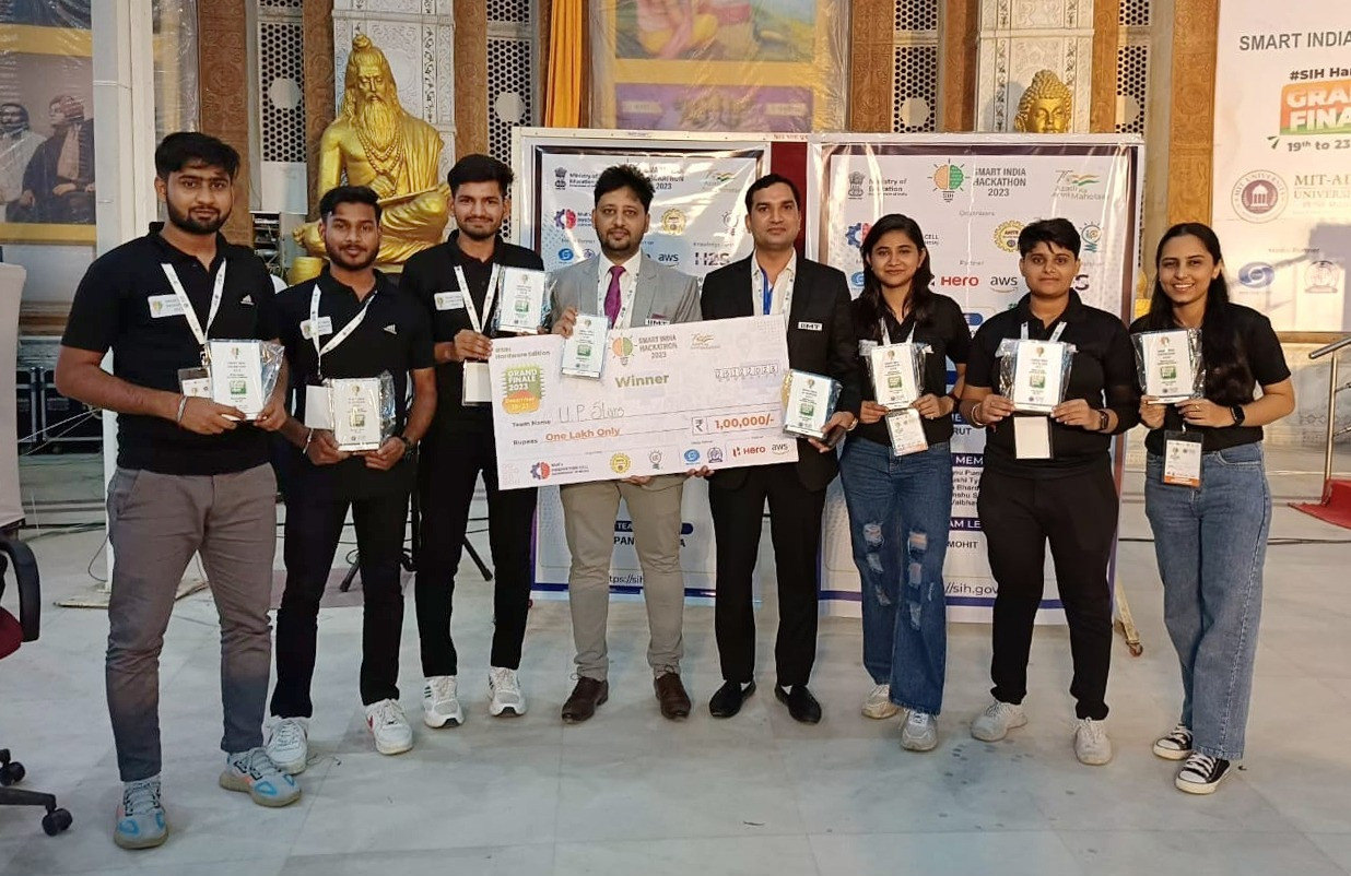 IIMT University Clinches Victory in SIH 2023 Grand Finale as Winner in Student Innovation Category - Hardware Innovationt