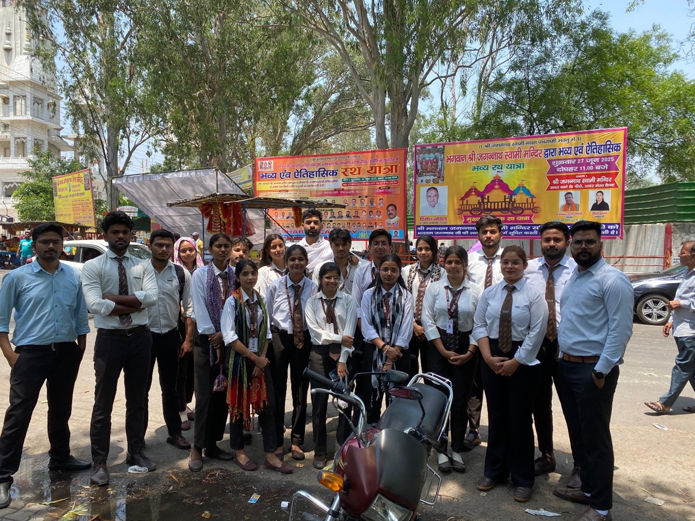 walk for photo iimtu